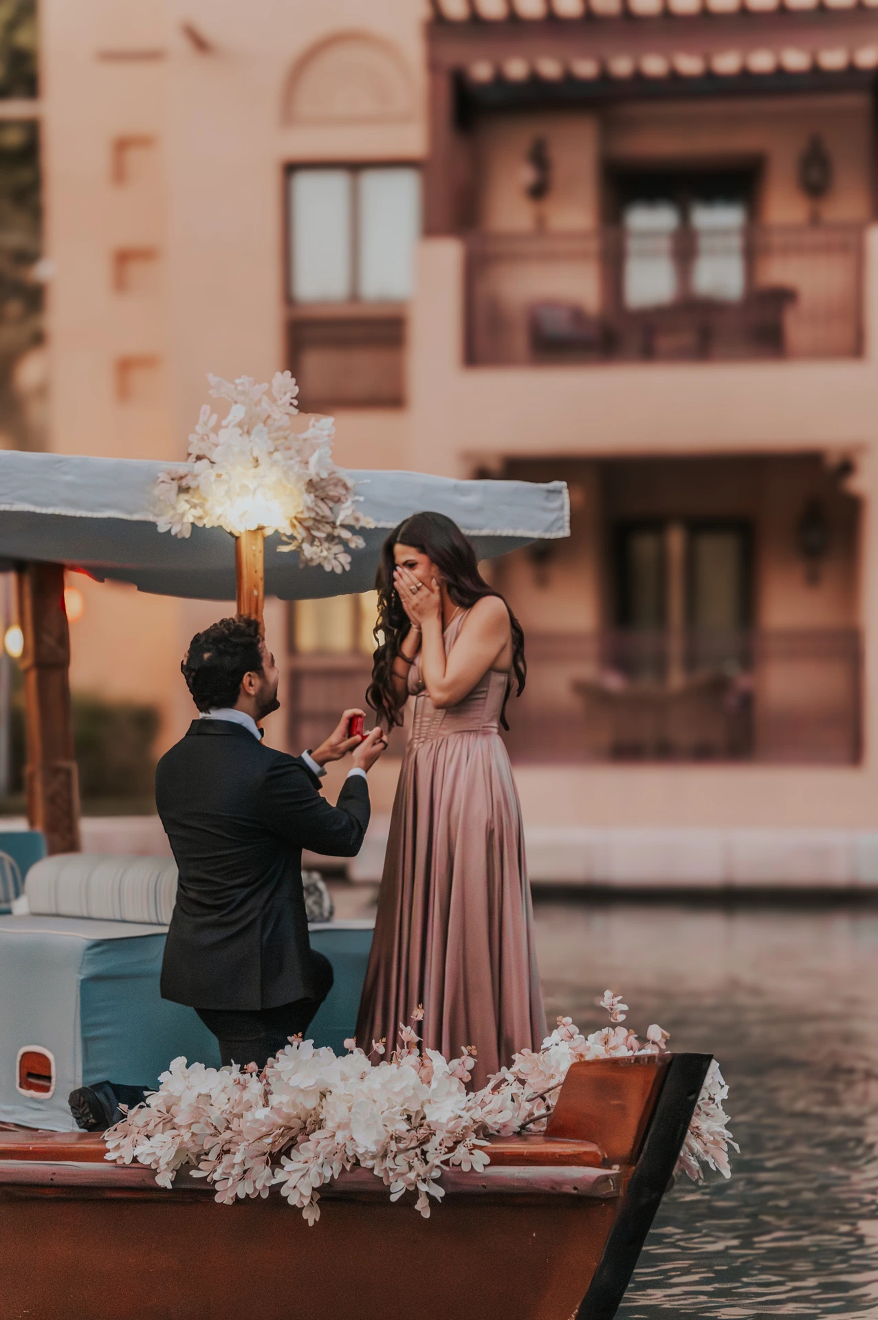 Servizio fotografico di una proposta di matrimonio a Dubai.